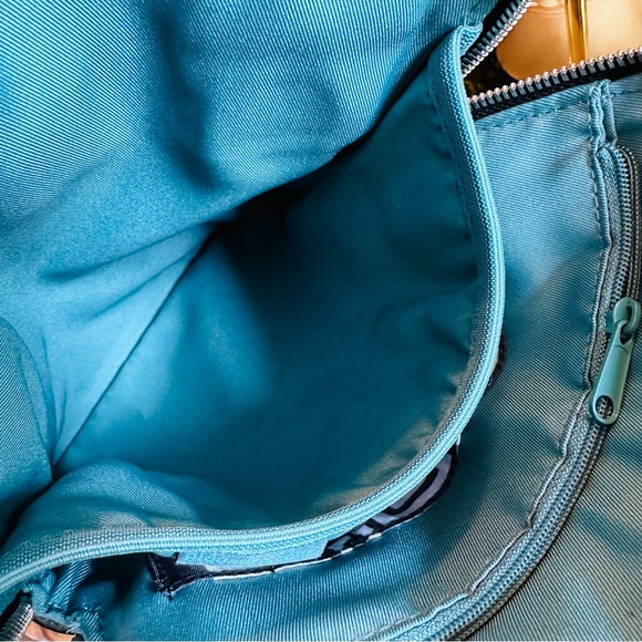 PIQUADRO BLACK LEATHER CROSSBODY UNISEX MESSENGER BAG AMAZING CONDITION 22” DROP - Picture 3 of 14